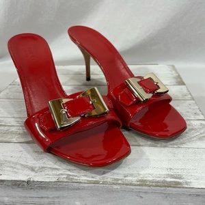 GUCCI Red Patent Leather Slide Sandal